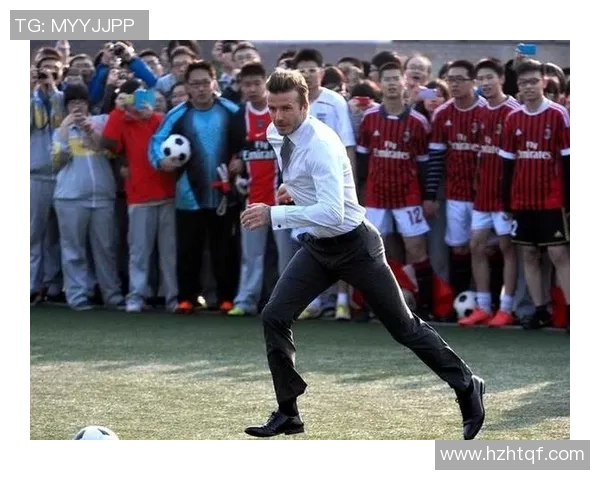 足球明星双人走路姿势的魅力与风采探讨 足球明星双人走路姿势的魅力与风采探讨