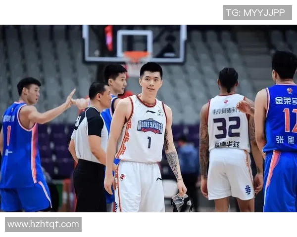 篮球明星霍楠的传奇之路与奋斗精神激励年轻一代追逐梦想